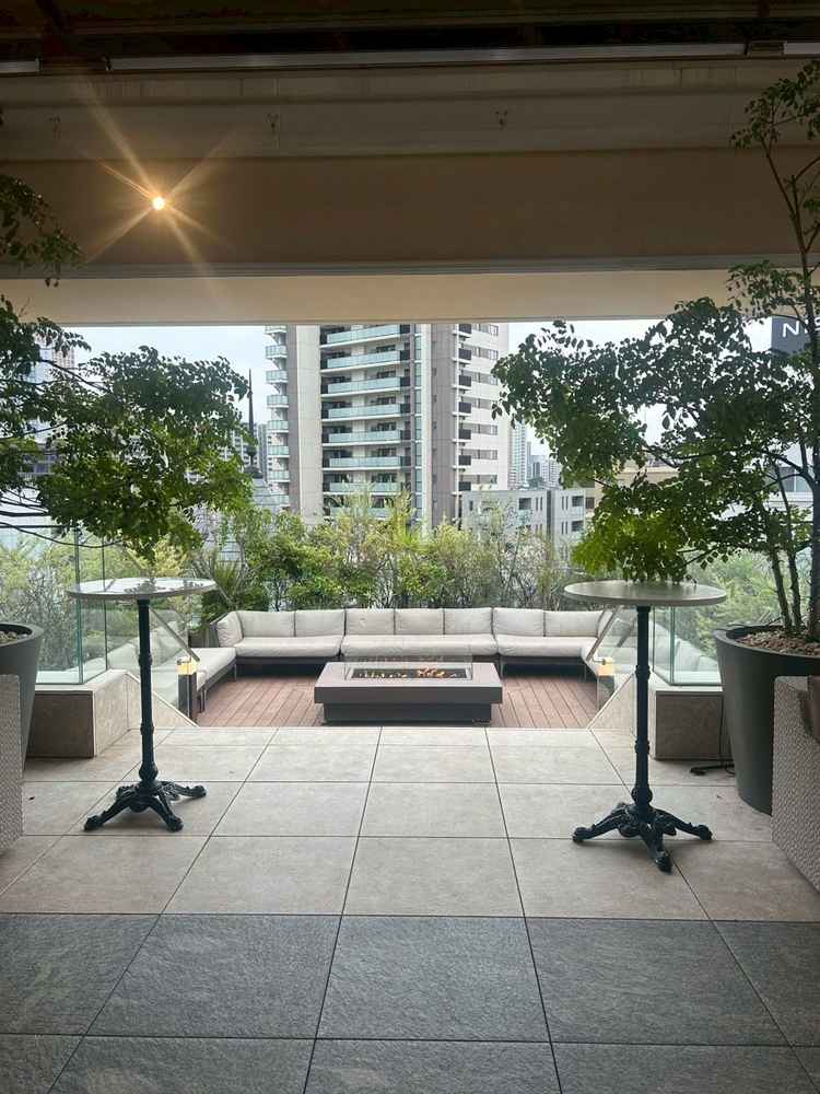 披露宴会場(3F)です。オシャレなテラス席がありました！