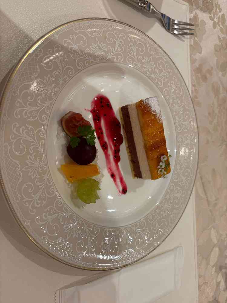 お料理も美味しかったのですがこちらのデザートがとても美味しかったです！