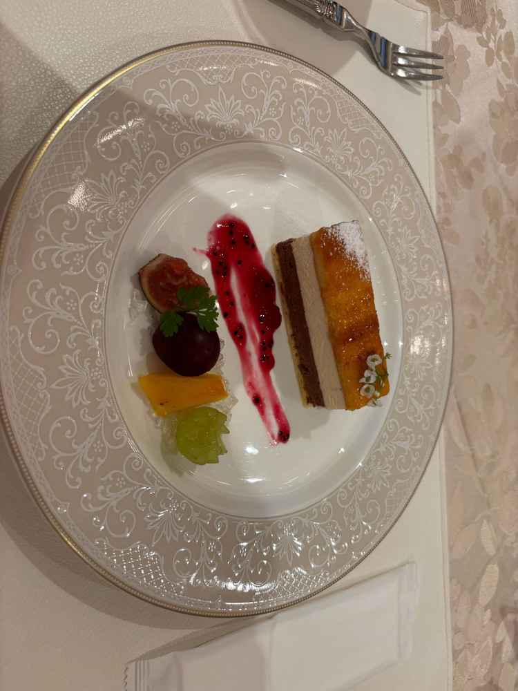 お料理も美味しかったのですがこちらのデザートがとても美味しかったです！