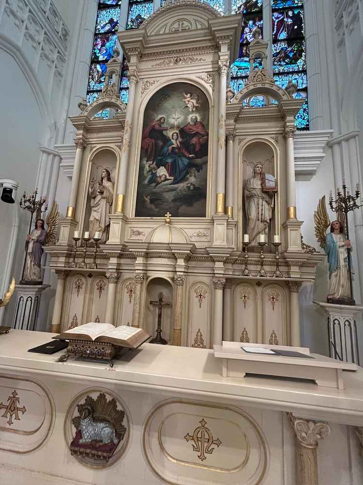 本物の聖書が使われている