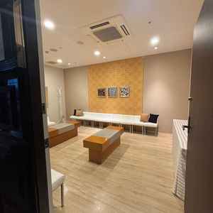 親族用の待合室。新郎新婦の親族でそれぞれ部屋があり