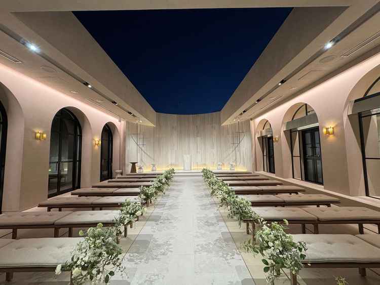 チャペル。椅子の背もたれがないからかより広い空間に見えました。