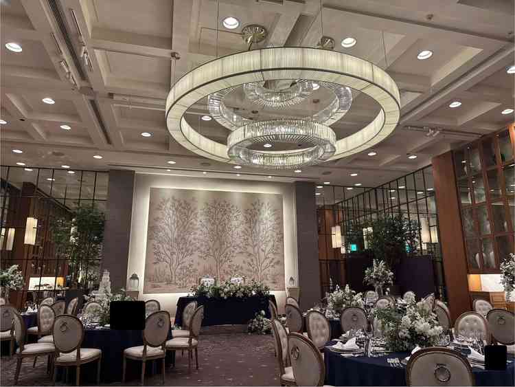 大きすぎない規模の披露宴会場もあり、人数に応じて会場を選べるところがよかった。