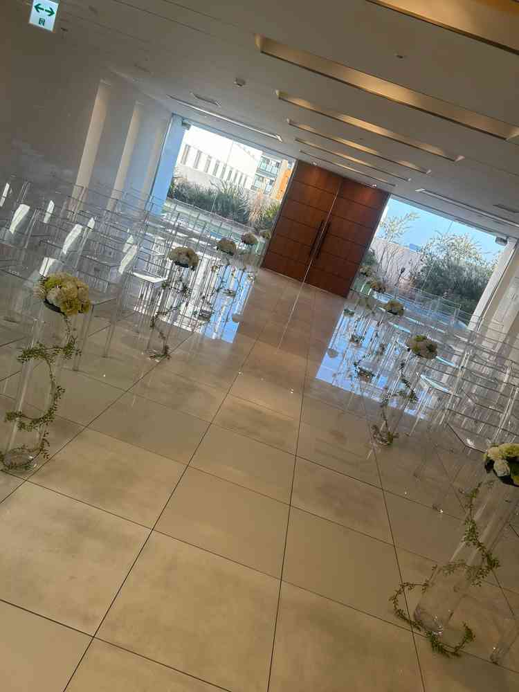 日差しの入るチャペル。