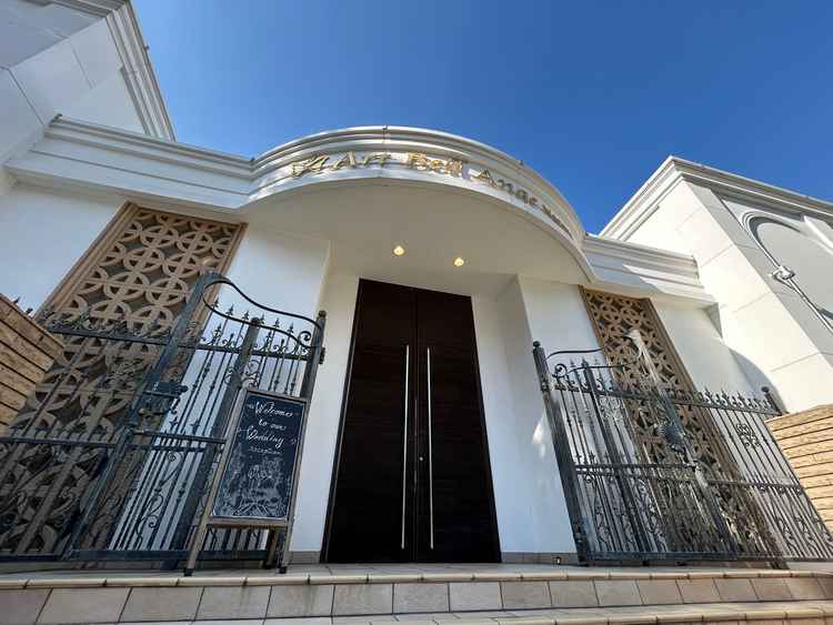 お城の入り口のような素敵な入り口で、とても綺麗でした。