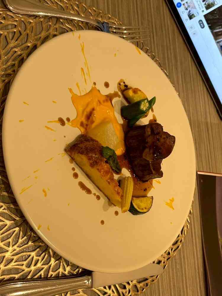 コース料理の試食をさせていただきました