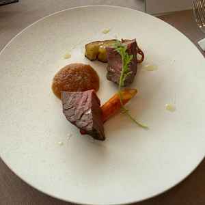 お料理も一点ずつにシェフのこだわりを感じれ、「食べてもらいたい」と思えるお料理でした。