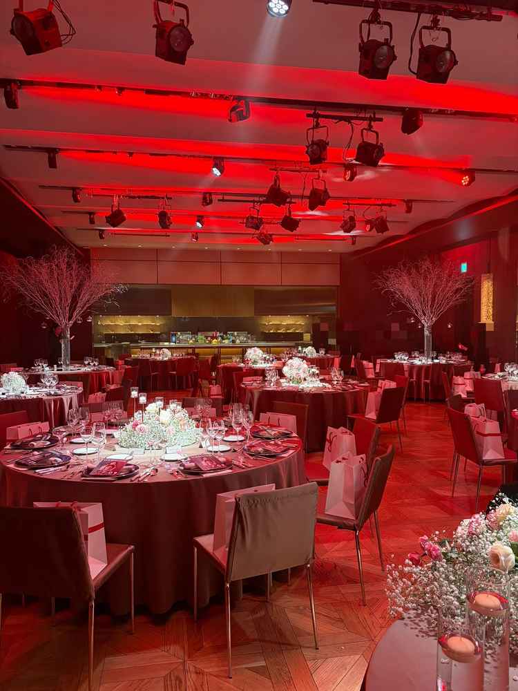 オープンキッチン付きの会場が1番惹かれました。