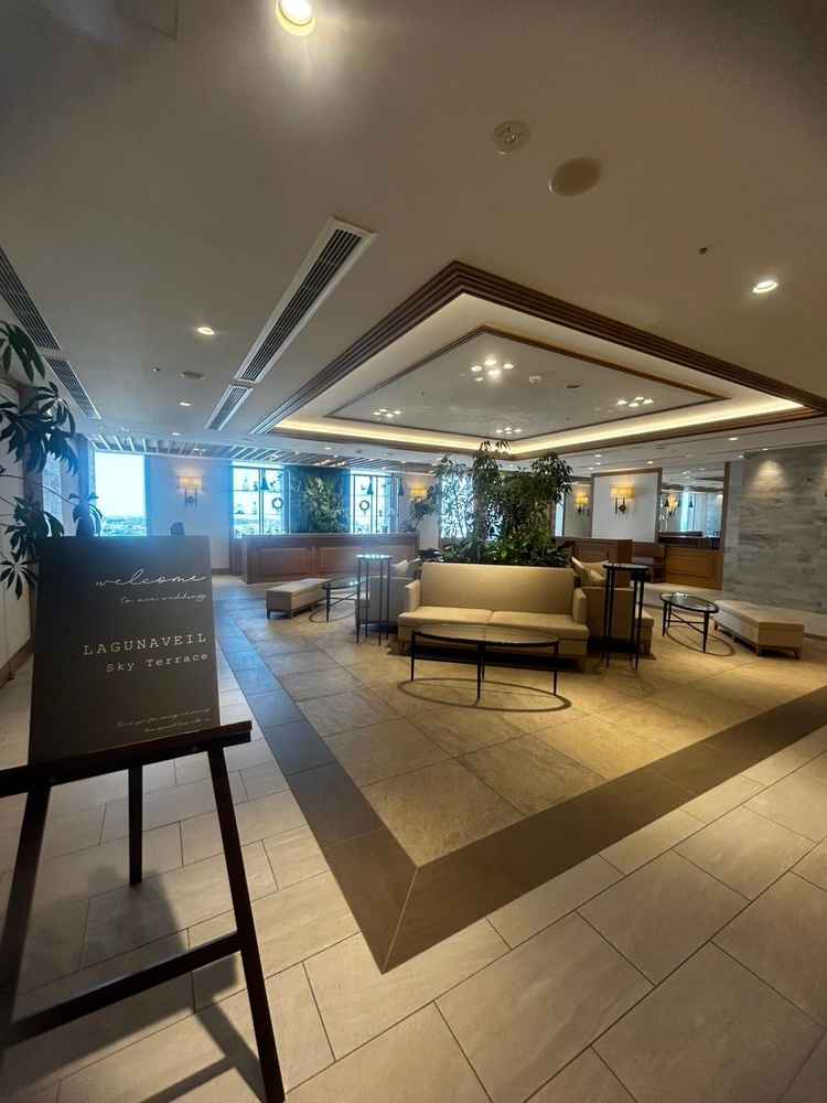 待ち合い室。広々して綺麗だった。