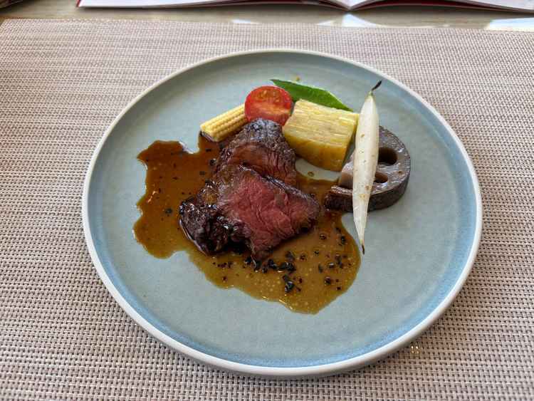 試食。和牛とのことでした。