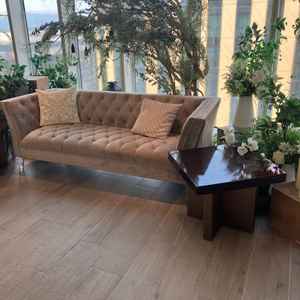 会場の中にあるガーデンの写真です。日当たりが良く、天気に影響されず利用できる場所だと思いました。