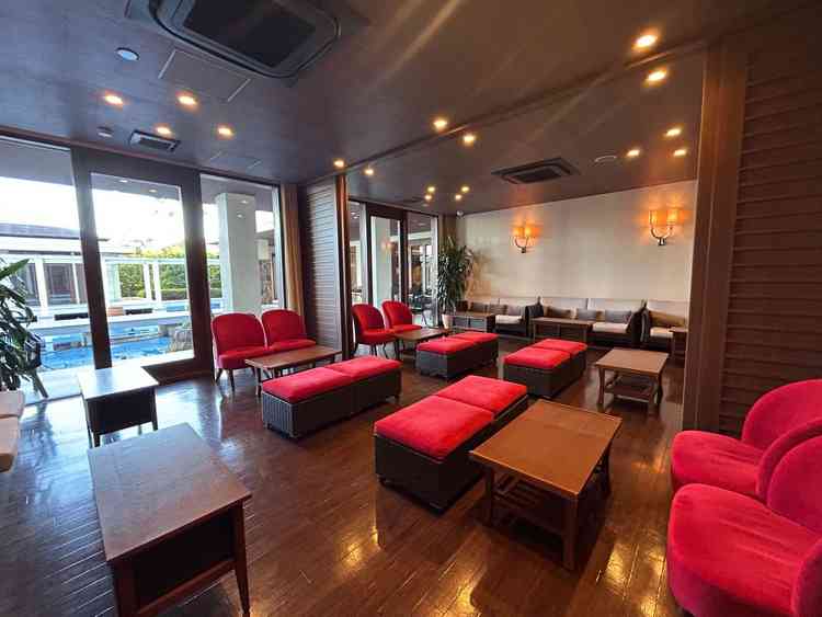 家族待合室。広くてゆったりと寛げる快適なスペースが確保されてました。