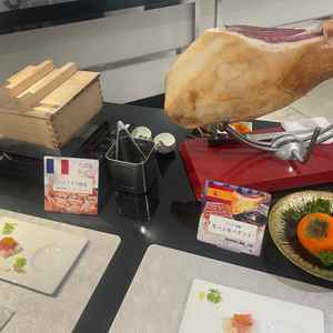 披露宴前のウェルカムパーティーの食事