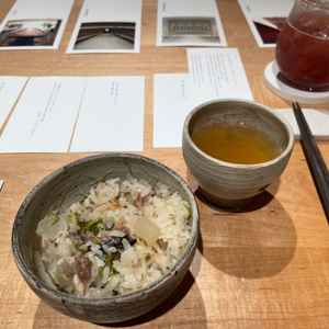 試食でいただいた釜飯。季節の地のものを使っており、秋刀魚と大根の釜飯をいただきました。
