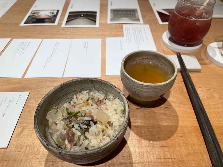 試食でいただいた釜飯。季節の地のものを使っており、秋刀魚と大根の釜飯をいただきました。