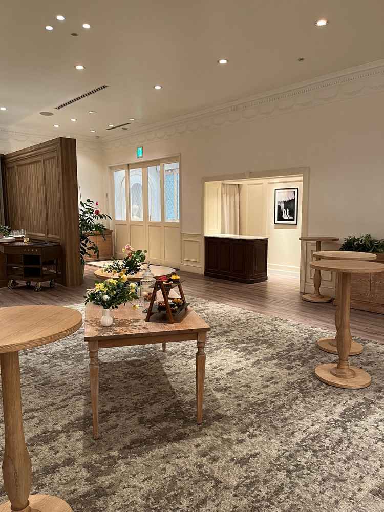 広々したウェルカムスペース。