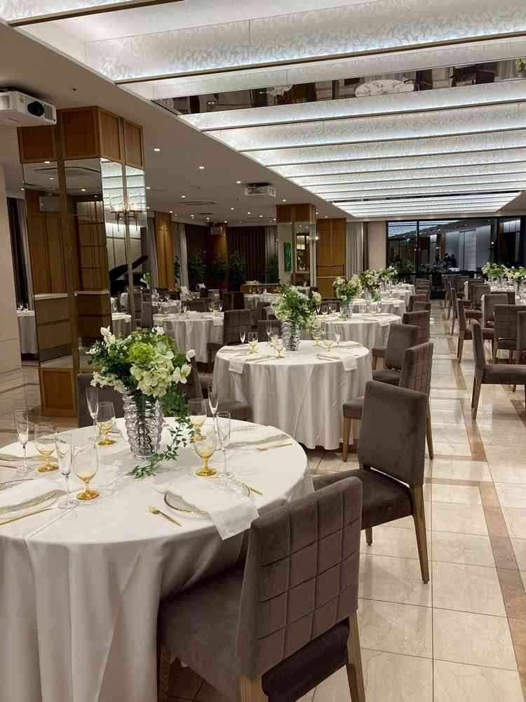 3会場見学しました。フロアごとにコンセプトが違い、自分達の理想とするイメージで選べるのが素敵です。