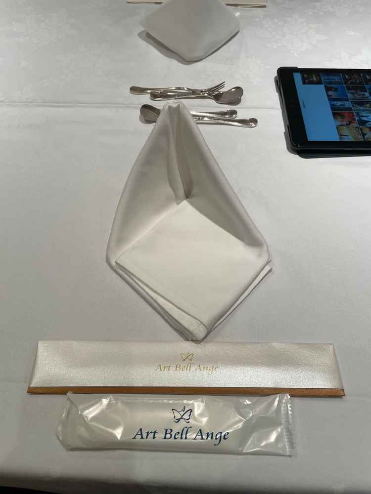 テーブルのセッティングの一枚！テーブルクロスが素敵だった。