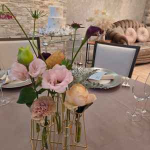 レストランウエディングの会場にも案内していただき、装花やテーブルのイメージがわきました！