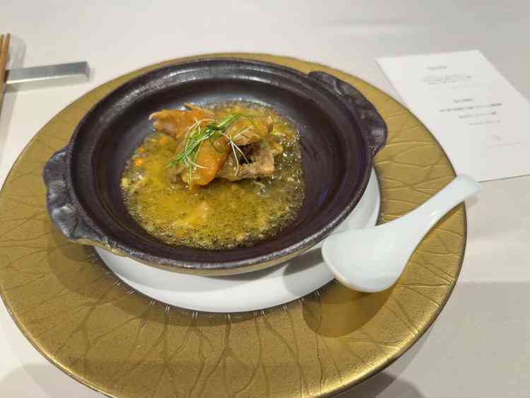 料理も創作中華で他の会場だとなかなか食べられないと感じました。