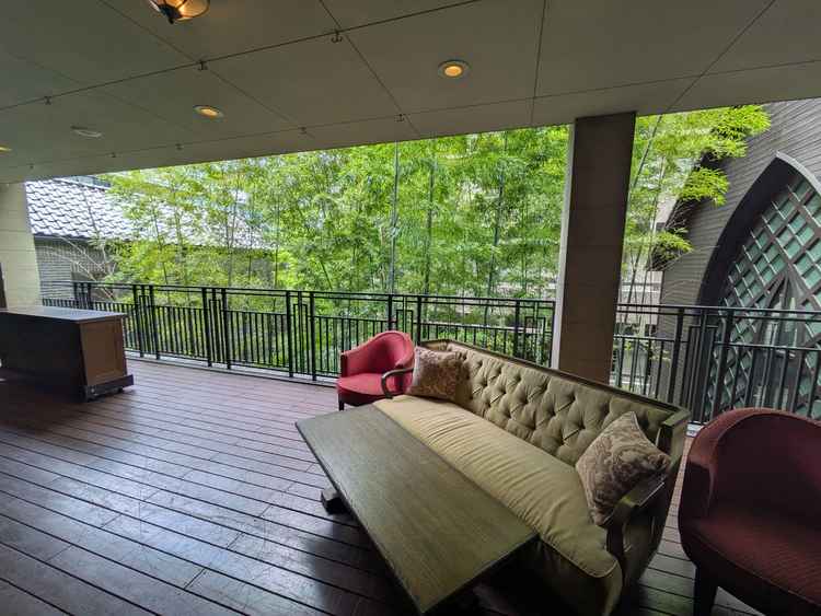 披露宴会場のテラスから中庭が見えました。