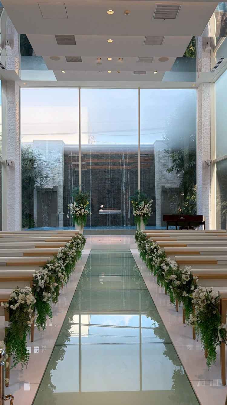 チャペルの写真です。自然光と雰囲気がとてもマッチしていました。