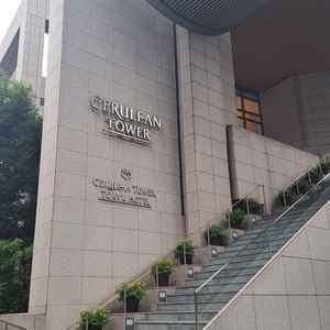 ホテルエントランス。シンプルで分かりやすいと思います。