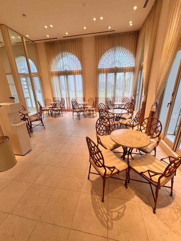 洋風で爆イケな待合室