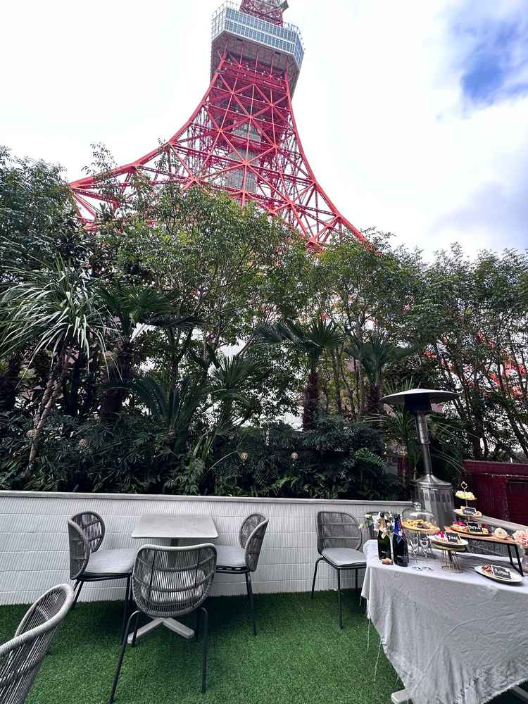 披露宴会場のテラスから見る東京タワーも圧巻です。