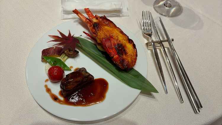 この伊勢海老のお料理がとても美味しかったので、自分達の披露宴の料理にも入れたいです。