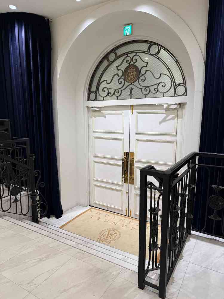 ブルーが映えた素敵な内装