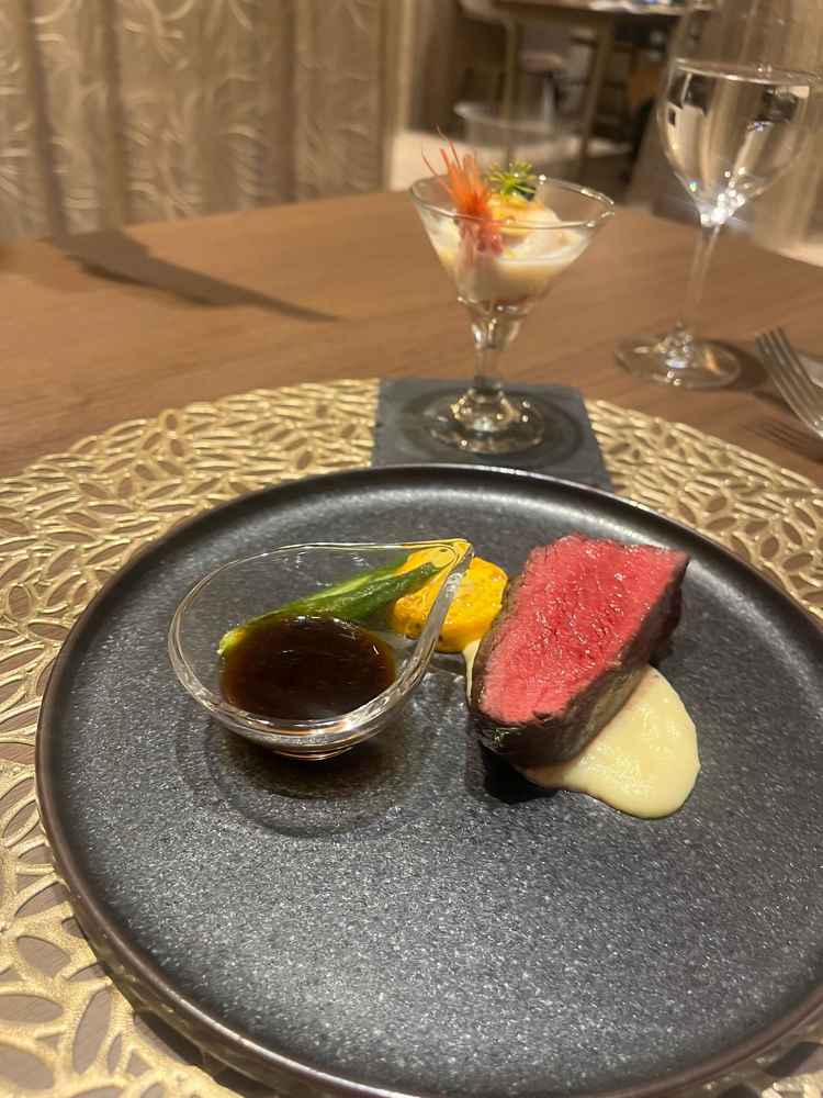 式場オリジナルのお肉料理