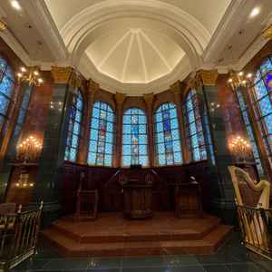 大聖堂のステンドグラス