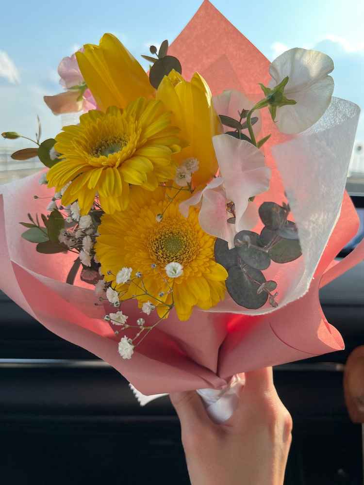 プチブーケを用意してもらった