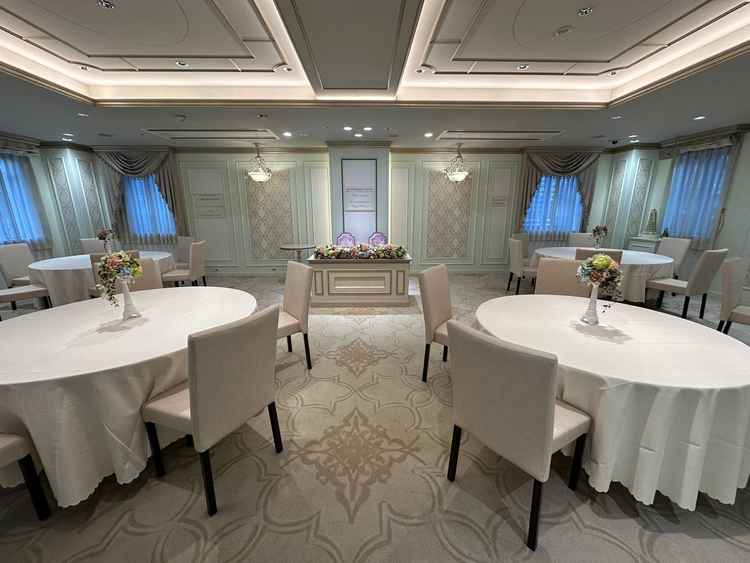 宴会場は少し小さい印象があったが、人数的に問題なさそうです。