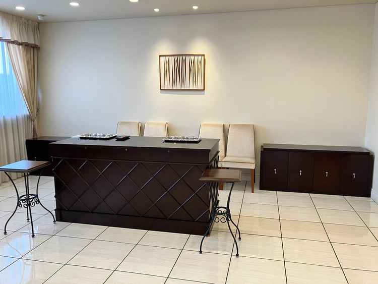 受付。ここを当日は自由に飾り付けできるそうです。大きいものに関しては持ち込み料がかかります。