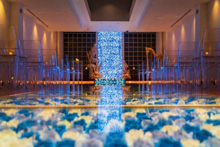 挙式会場あまり見ない雰囲気で良い