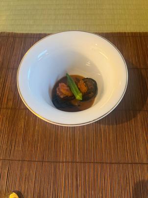 試食会で出てきたメイン料理。とても見た目も素敵で味も美味しかったです。