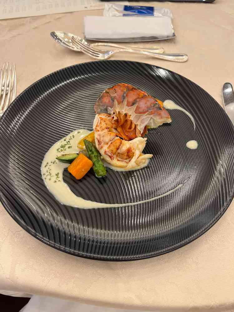 オマール海老が美味しかったです。