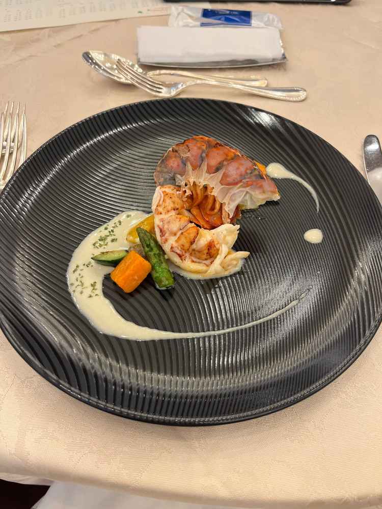 オマール海老が美味しかったです。