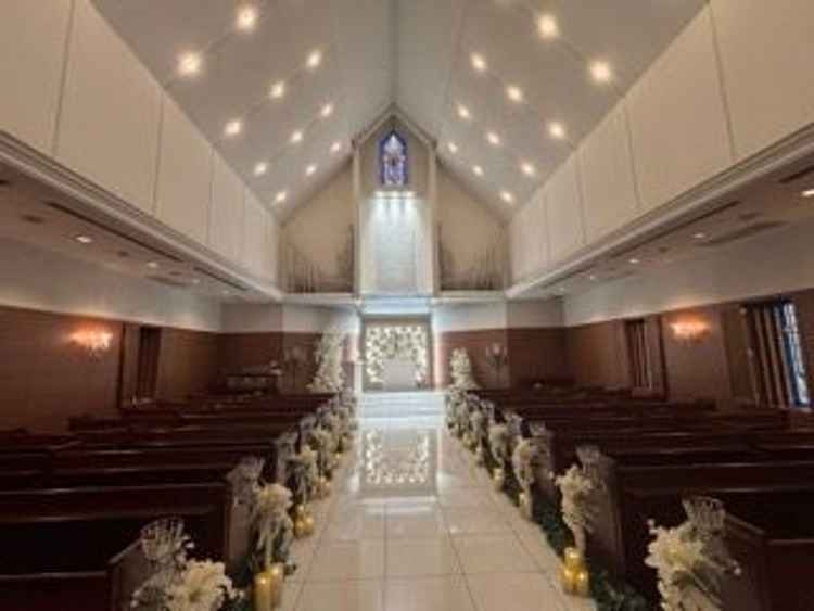 チャペル。クラシカルな雰囲気が好みにぴったりだった。天井も高くて良い。