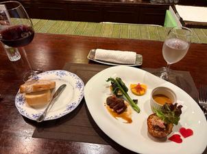 見た目も華やかで素材の味が引き立つ料理