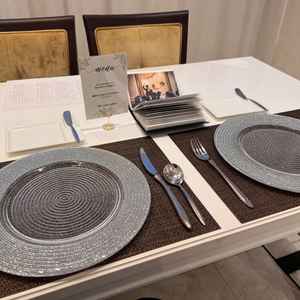 テーブルお皿が綺麗でした！