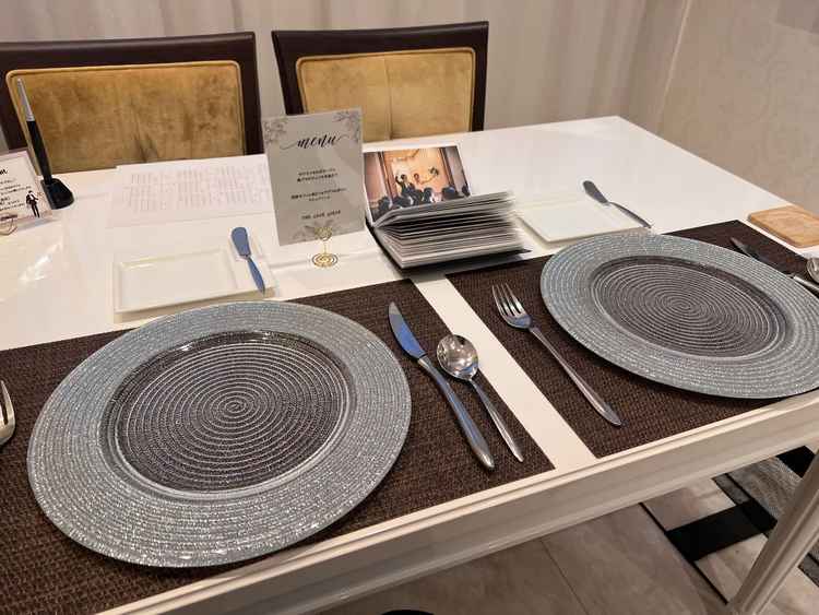 テーブルお皿が綺麗でした！