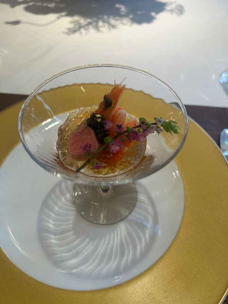 試食の前菜。繊細な味で美味しかった。