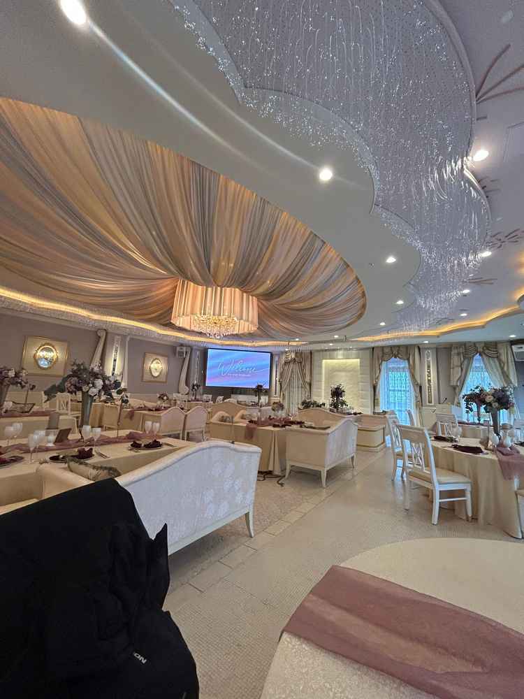 披露宴会場です。とても良い雰囲気でした。