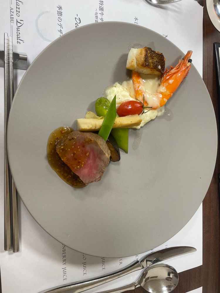 メイン料理の試食