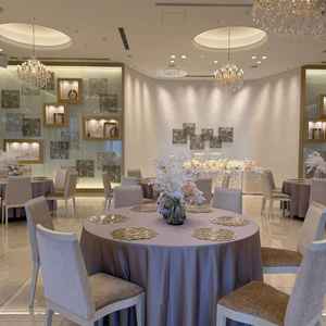 可愛い雰囲気の会場もあり、こちらの会場ではシェフの演出が印象的でした。女性らしい会場の雰囲気でした。