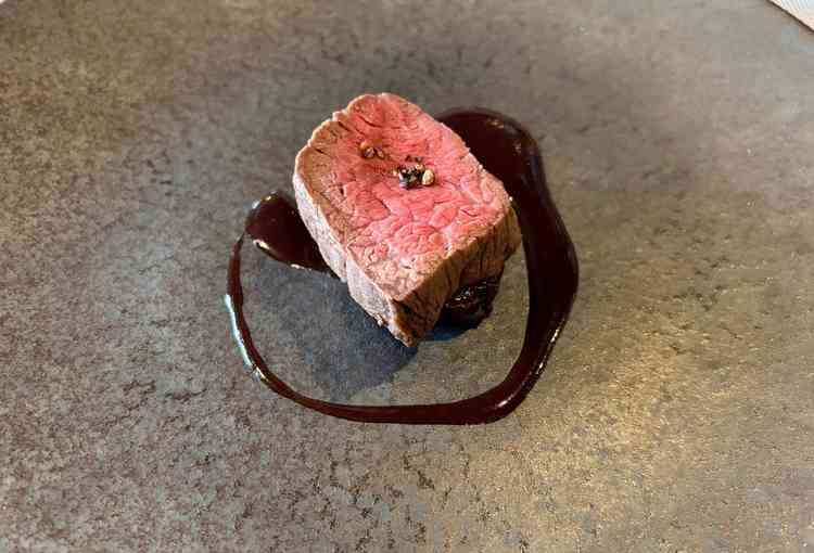 試食（牛ヒレ肉）