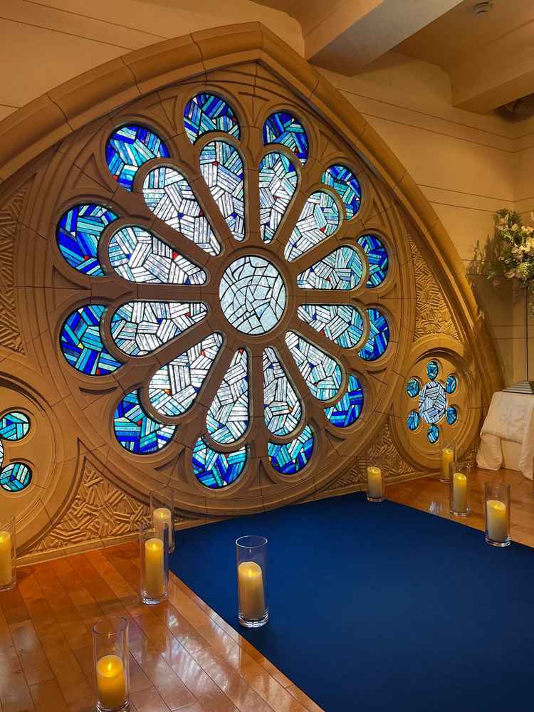 チャペルのステンドグラス